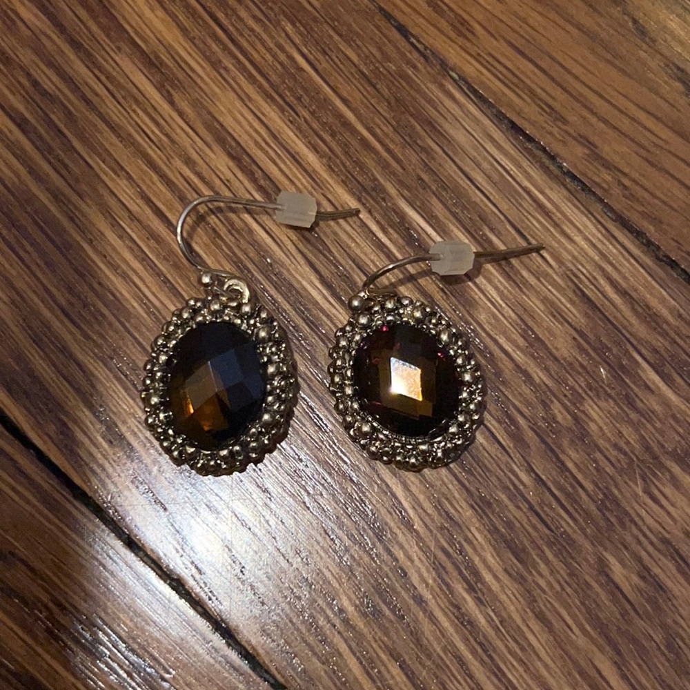 Brown crystal dangling earrings